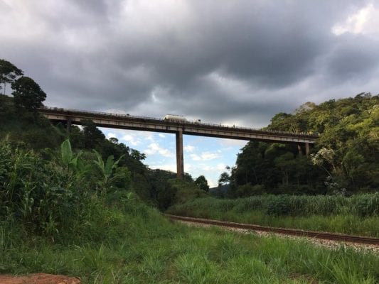 Caminhão envolvido no acidente é localizado e buscas continuam pela manhã no Rio Piracicaba