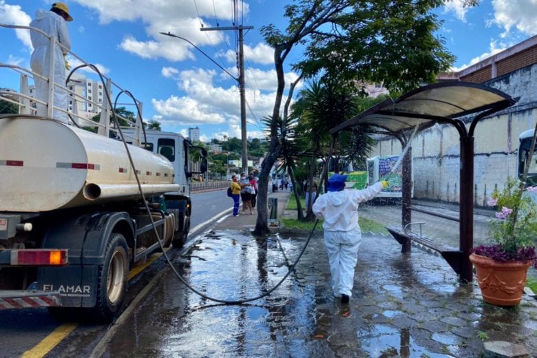 Itaurb inicia desinfecção em pontos de ônibus, Cras e Conselho Tutelar