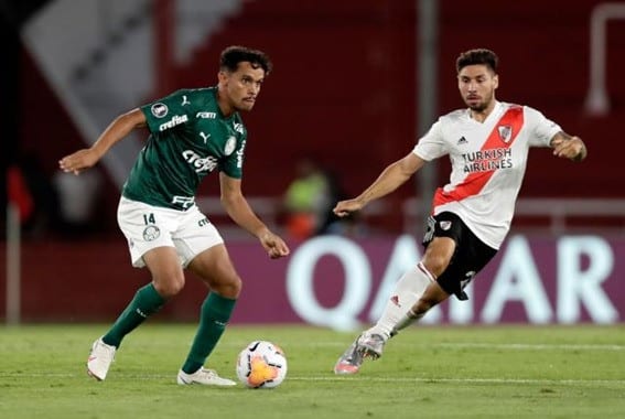 Palmeiras aproveitou cada erro e venceu a River