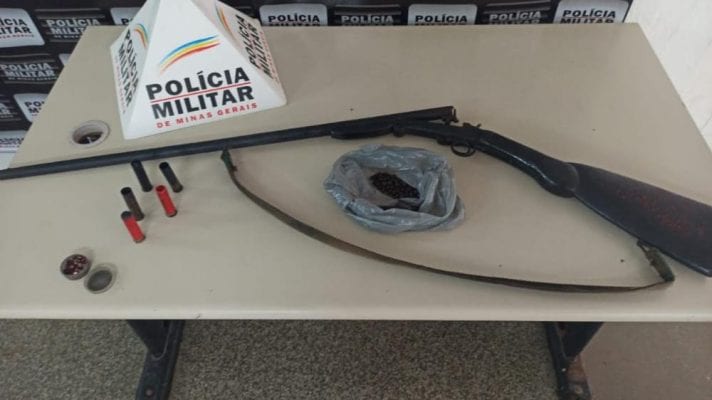 Idoso finge ter sido roubado, mente para PM e é preso por porte ilegal de arma em Monlevade