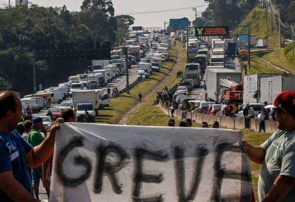 Estado de greve: paralisação do caminhoneiros se concentrar em Santos