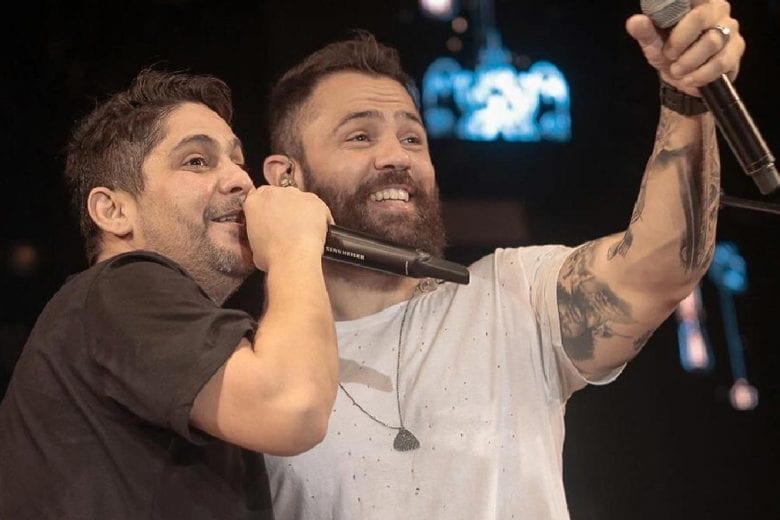 Após anúncio de falência e golpe milionário, Jorge e Mateus renovam contrato com a Som Livre