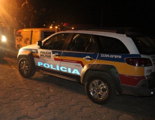 Polícia apreende drogas e detém dupla suspeita de tráfico em Itabira