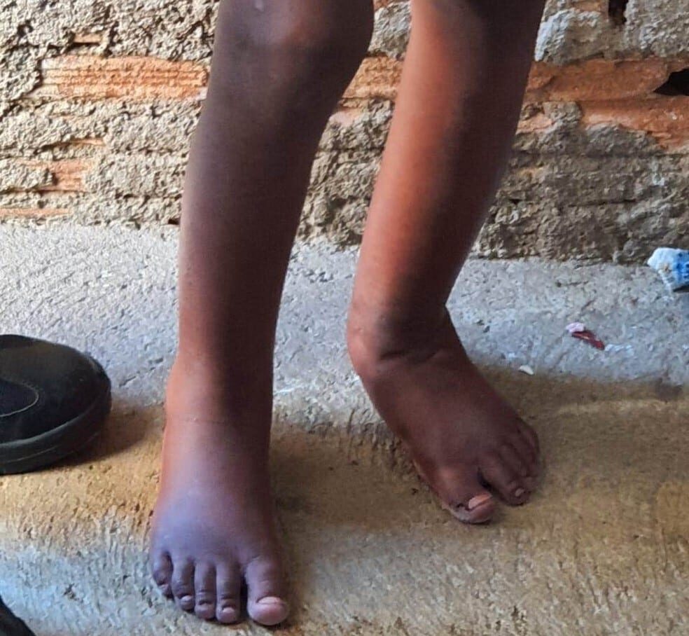 PM prende três por tortura; criança era acorrentada em um barril