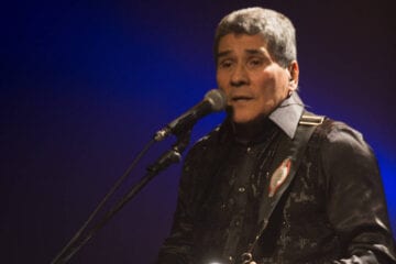 Izael, do grupo Demônios da Garoa, morre de Covid-19 aos 79 anos