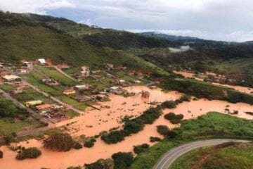 MD Predial envia máquinas e caminhões a Santa Maria de Itabira