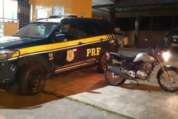 PRF recupera moto roubada e prende condutor na BR-381, em João Monlevade