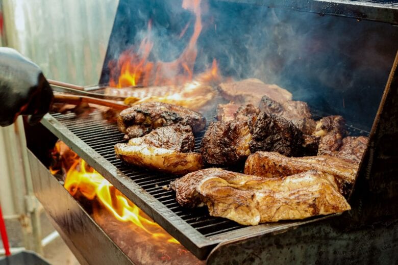 De churrasco a torta frita, conheça os pratos típicos do Uruguai