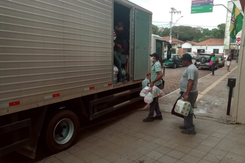 São Gonçalo envia segunda remessa de doações a Santa Maria de Itabira