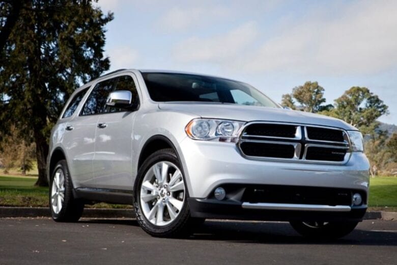 Recall: Dodge Durango e Jeep Grand Cherokee são chamados por falha na bomba de combustível