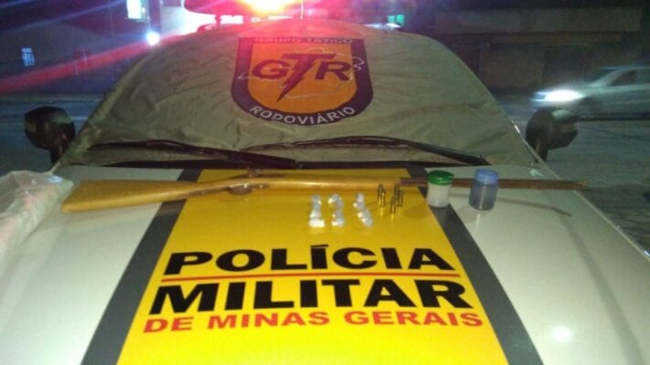 policia-rodoviaria-apreende-droga-municoes-e-armas-em-itabira