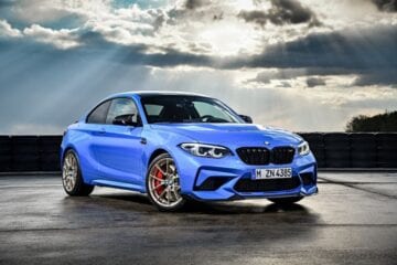 BMW M2 CS esgota unidades especiais antes da pré-venda no Brasil