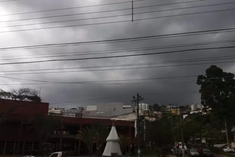 Chuva & mais chuva! Confira a previsão do tempo para esta quinta em Itabira e Monlevade