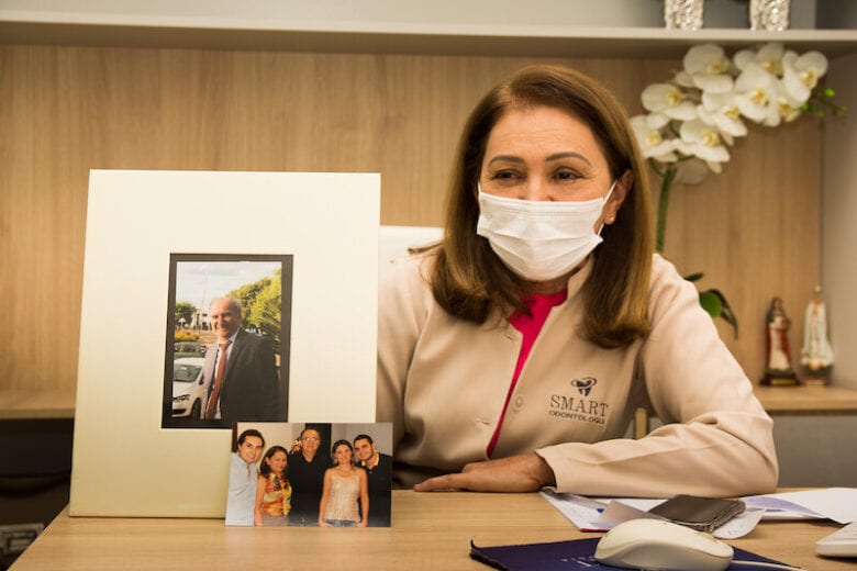 Mulheres e a pandemia: o luto e a força de Elisabete Farias