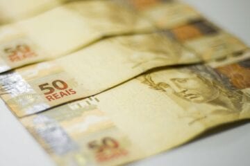Pagamento do abono salarial de 2020 é adiado para 2022