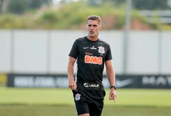Covid: Corinthians tem suspeita de surto e clássico pode ser adiado