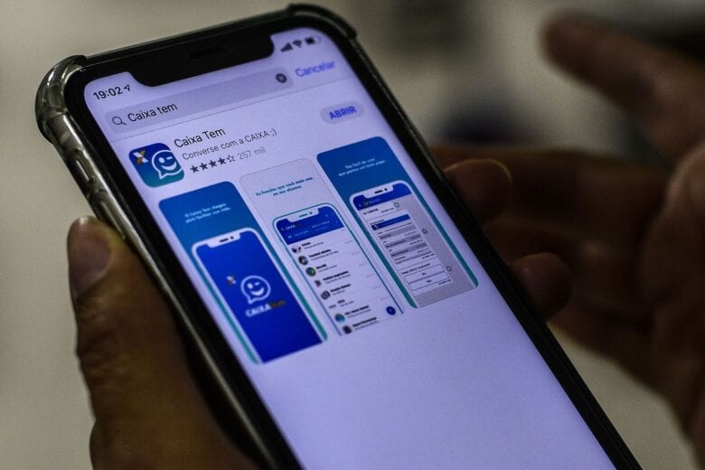 Nascidos em novembro podem atualizar dados no Caixa Tem
