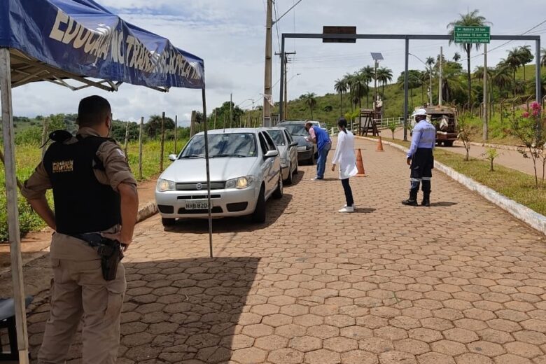 Com apoio da PM, governo itabirano promete vetar o acesso às cachoeiras no feriado