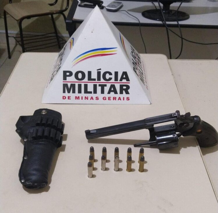 Mulher é detida após polícia encontrar revólver em Timóteo