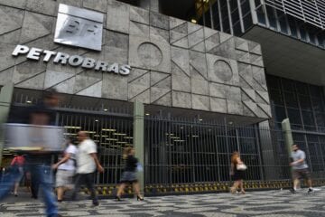 Petrobras anuncia redução do preço da gasolina nas refinarias