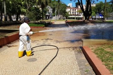 Itaurb faz desinfecção de praças e mutirão no Gabiroba