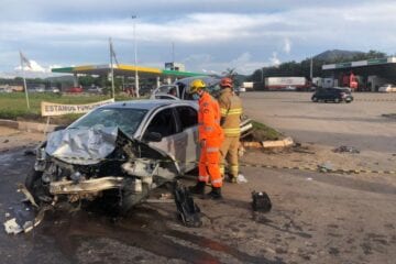 Acidente grave deixa dois mortos e um ferido na BR-381