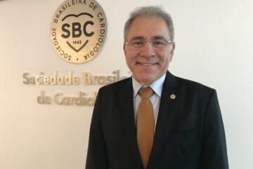 Bolsonaro define Marcelo Queiroga como ministro da saúde
