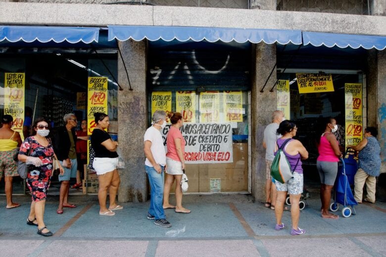Inflação para famílias com renda mais baixa é de 0,82% em fevereiro