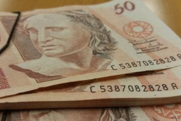 Reforma tributária terá parecer apresentado até 3 de maio, diz Lira
