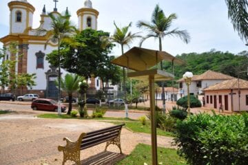 Carnaval em Barão de Cocais traz bloco, escola de samba e fanfarra em 2024