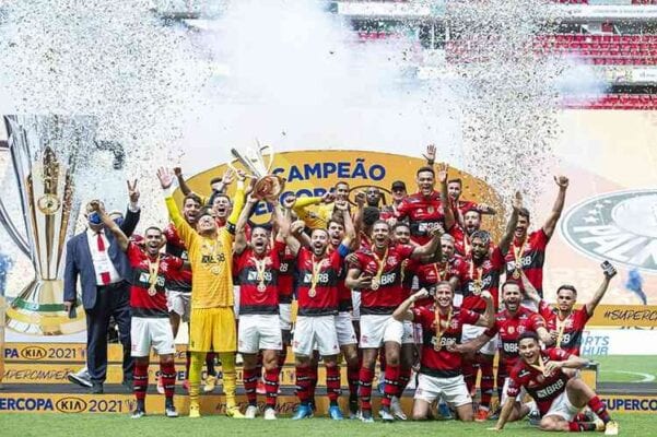 Jogão! Flamengo vence Palmeiras nos pênaltis e conquista Supercopa