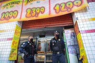 Chama o Jacquin! Açougue é flagrado vendendo mais de 100kg de carne estragada