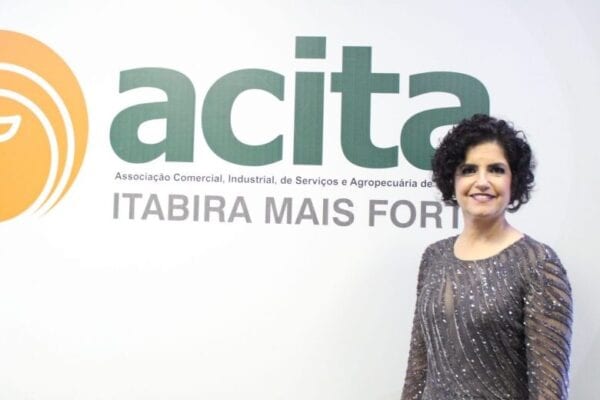 "Para se manter aberto não pode negligenciar as medidas de enfrentamento ao vírus", diz Cidinha Lana