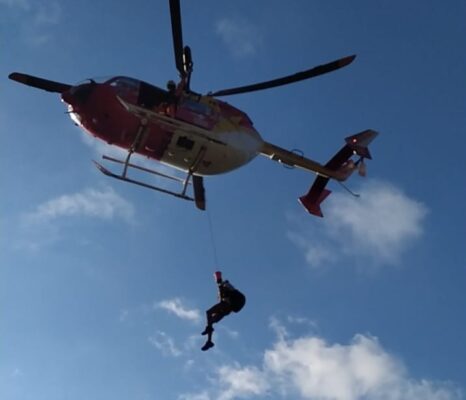 dupla-se-perde-em-trilha-e-e-resgata-de-helicoptero