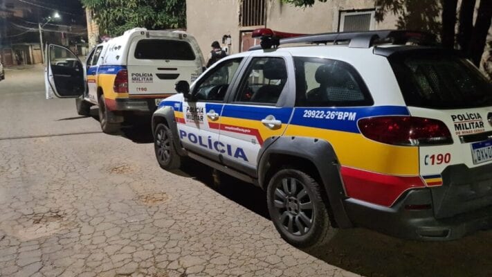 homem-baleado-na-sao-bento-e-socorrido-por-policiais
