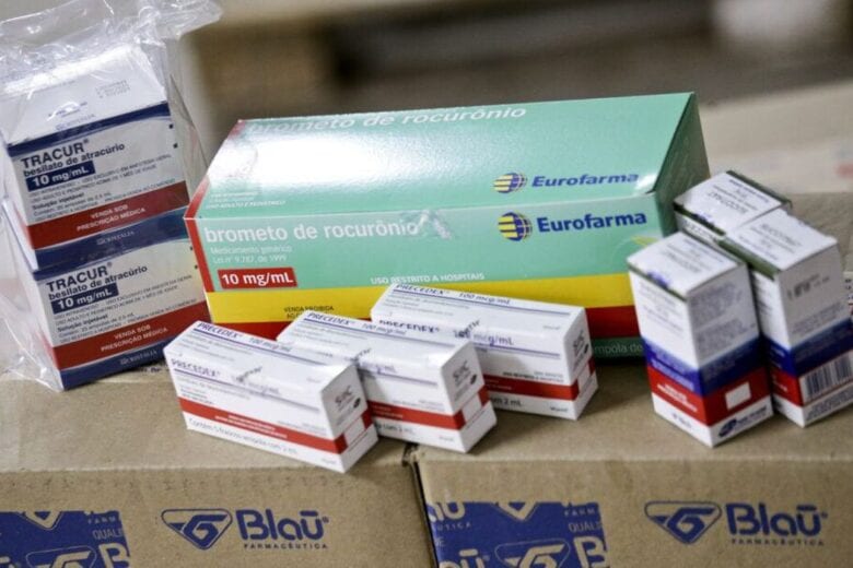 Estados receberão 864 mil unidades de medicamentos de intubação