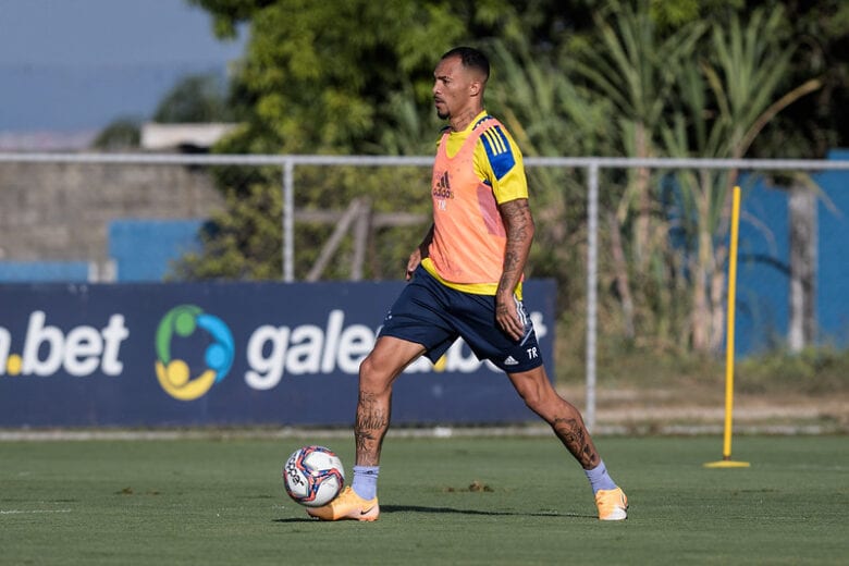 Anunciado pelo Cruzeiro, Joseph diz que está ‘realizando um sonho’