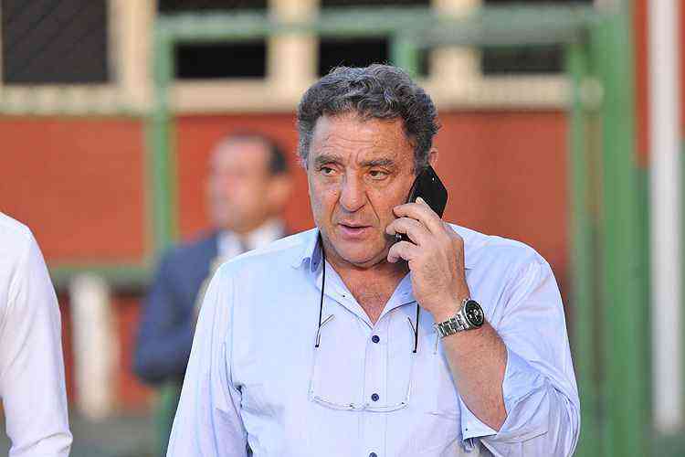 Salum diz que América deverá contratar mais jogadores: ‘Temos condições’