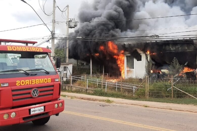 Veja fotos do incêndio na UPA do bairro Fênix, em Itabira