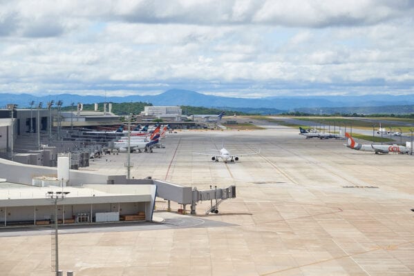 Novo voo com repatriados brasileiros chega hoje a Belo Horizonte