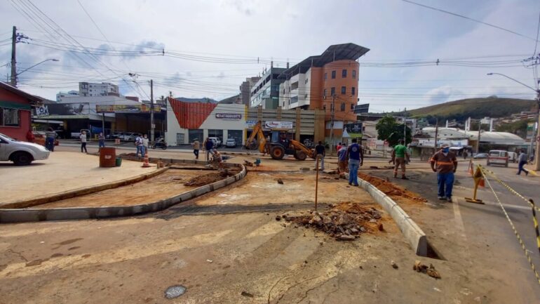 Obras de melhoria no trânsito prosseguem em João Monlevade