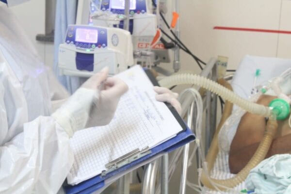 Minas Gerais tem mais de 40 mil mortos pela Covid-19