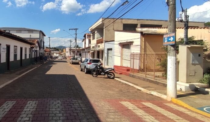 bares e restaurantes