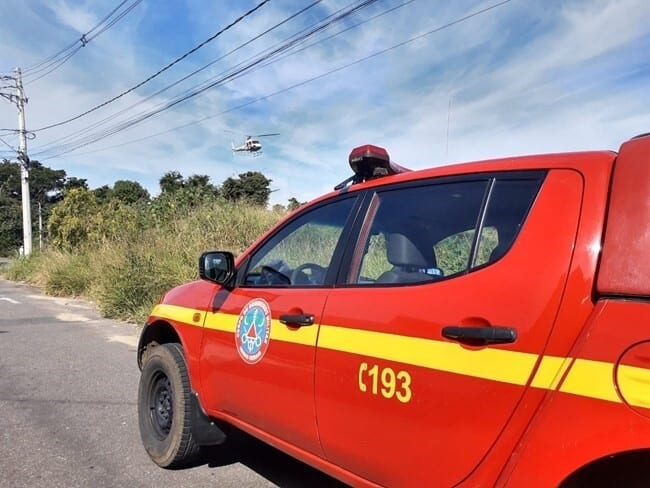 Queda de helicóptero mobiliza bombeiros em BH