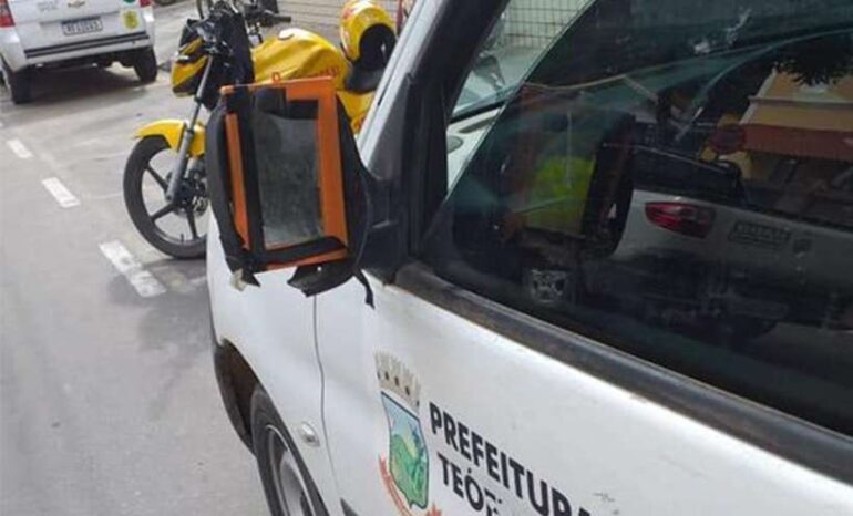 Ambulância com ‘retrovisor de barbeiro’ salva criança em Teófilo Otoni
