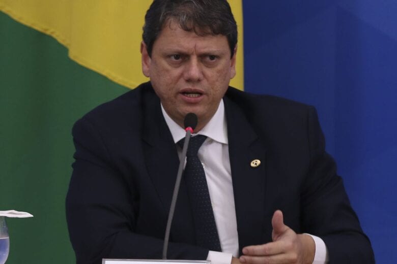 Ministro diz que o PIB mostra que o país está no caminho certo