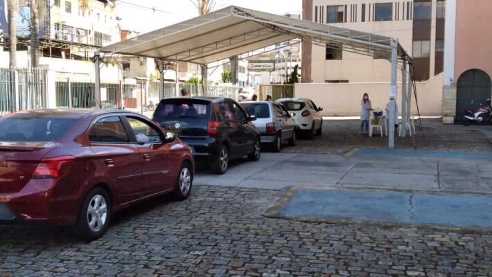 Covid: Monlevade começa a vacinar pessoas com 56 anos e trabalhadores do ensino médio