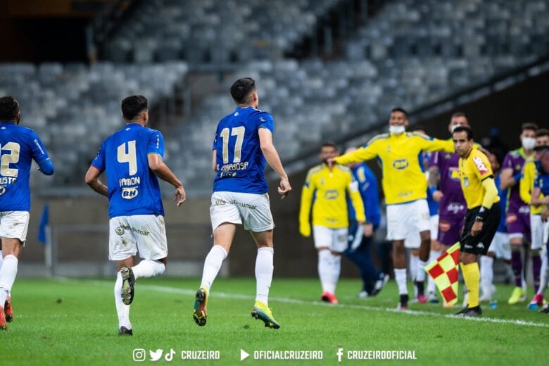 Cruzeiro apresenta cara de time, mas defesa segue preocupando