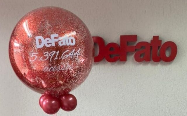 DeFato sorteia prêmios para comemorar dos 5,3 milhões de acesso