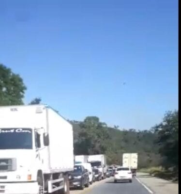 Obras em Caeté deixam trânsito engarrafado na BR-381